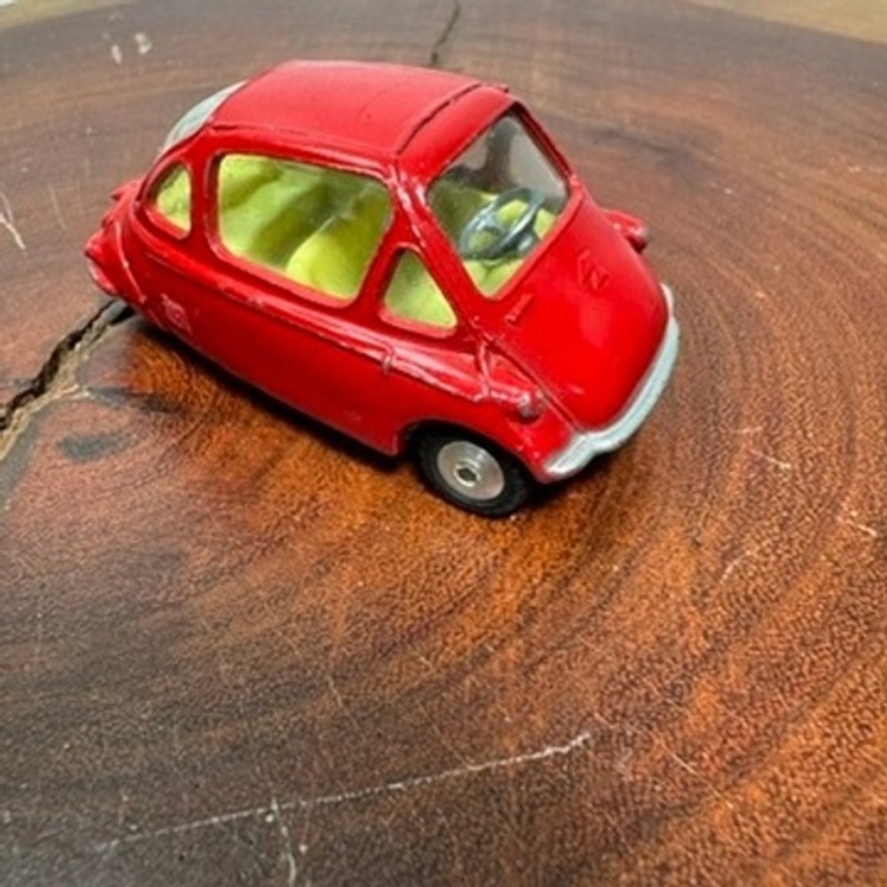 Vintage Red Heinkel Kabine Bubble Car Die-Cast Miniature Microcar Toy